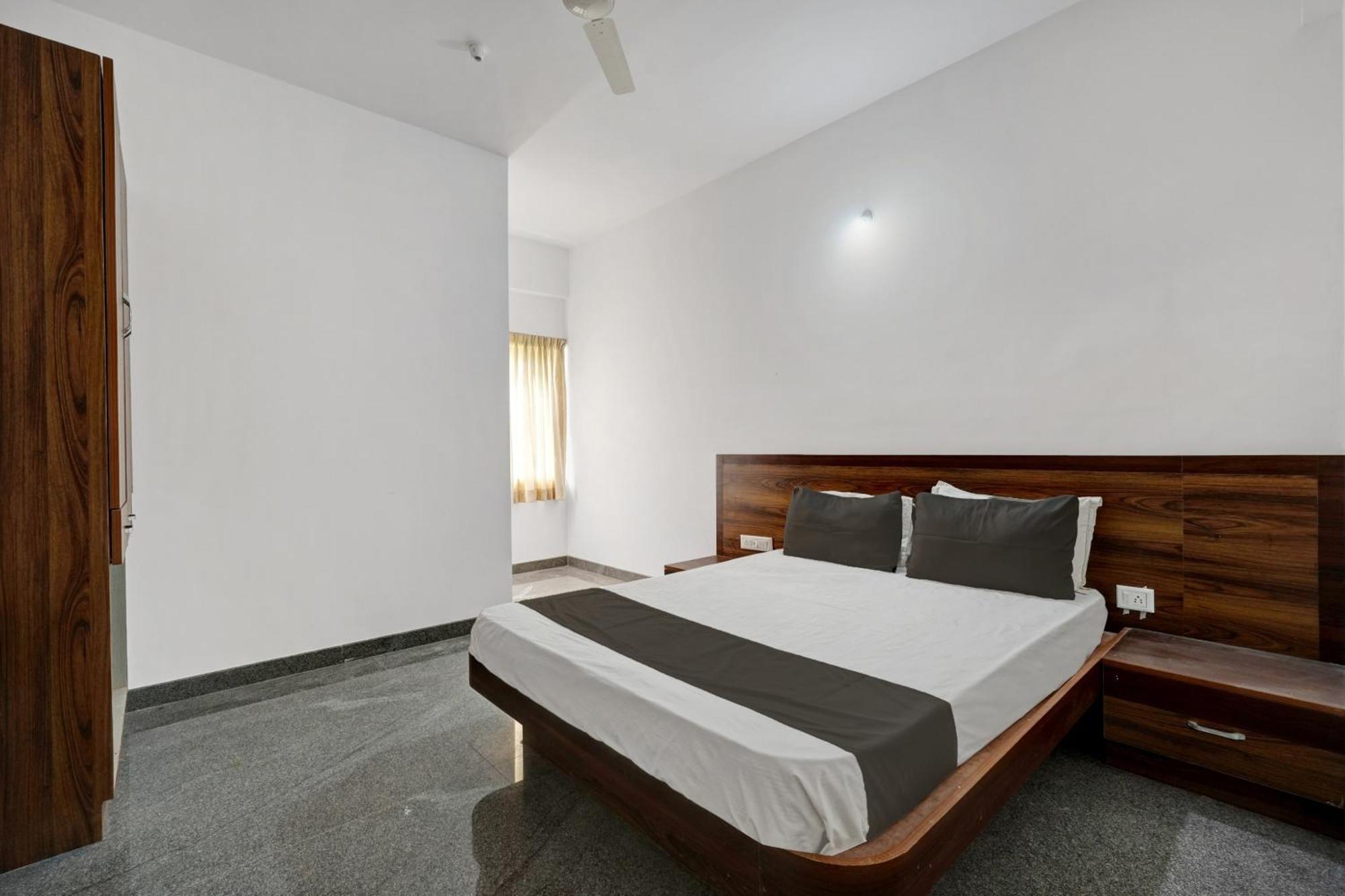 Oyo Hotel Bungalow Inn Lodging & Boarding Bangalore Exteriör bild